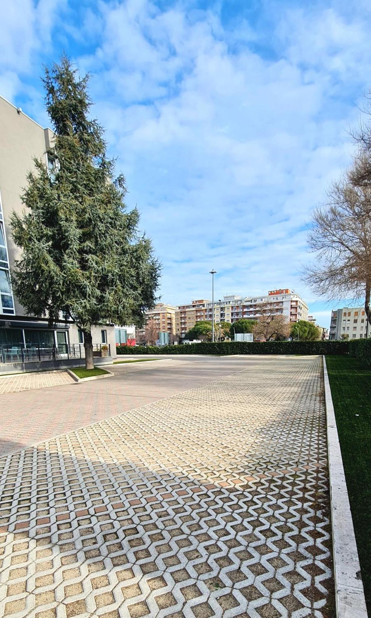 G Hotel Пескара Екстериор снимка